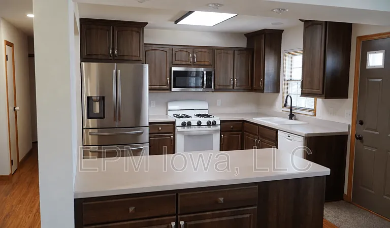 82 W Post Rd NW — Photo 33