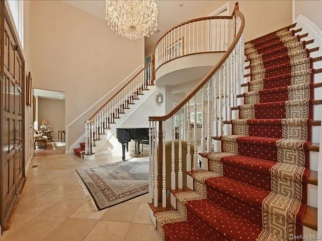 31 Cornwall Ln — Photo 8