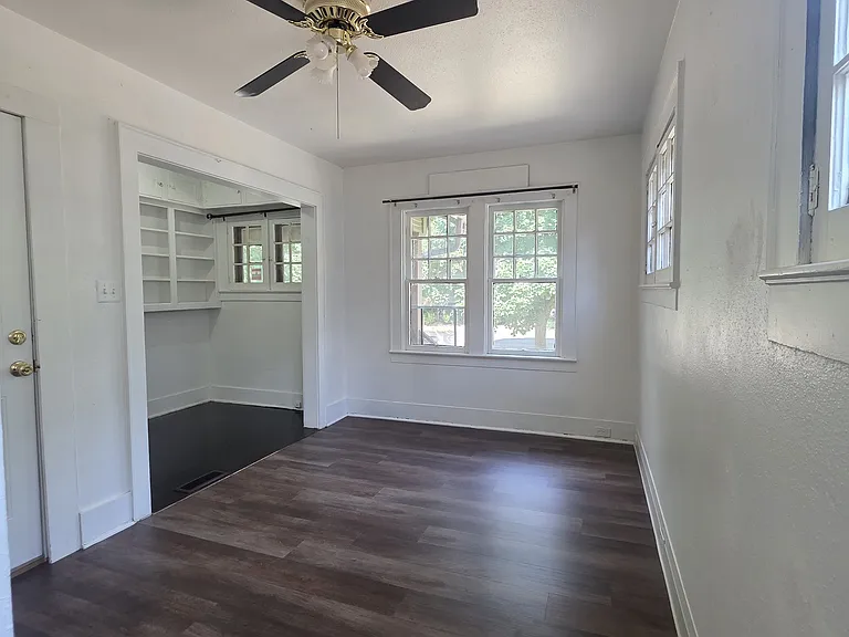 950 Capitol St NE — Photo 16