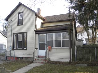 519 S McAlister Ave, Waukegan, IL 60085