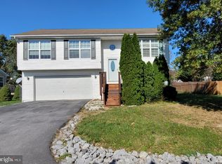 30 Neighbor Way, Inwood, WV 25428