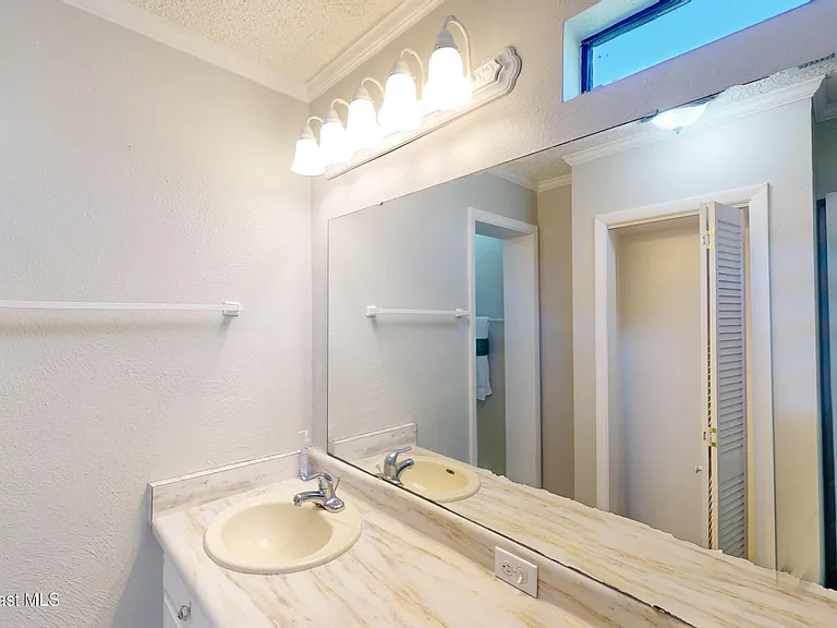 216 Country Club Dr — Photo 25