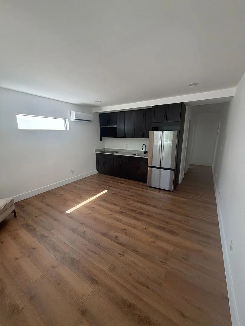 7801 Byron Ave — Photo 1