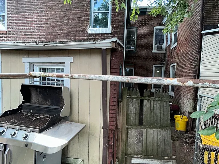 22 Houghton Ave — Photo 4