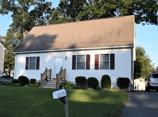 125 Odion St, Springfield, MA 01118