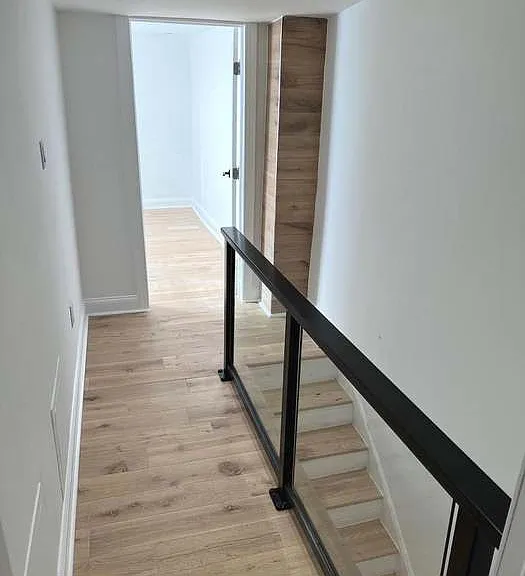 406 Sloan St — Photo 13