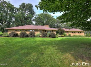 2627 Four Mile Rd NW, Grand Rapids, MI 49544