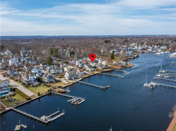 10 Remington St, Warwick, RI 02888