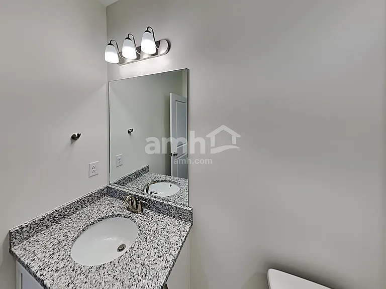 1357 Lomond Dr — Photo 18