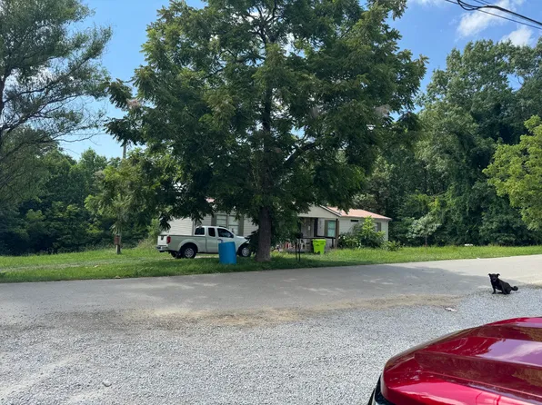 244 E Branch Rd, East Bernstadt, KY 40729