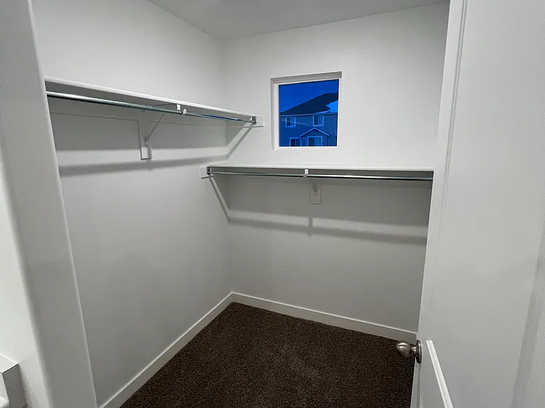 1868 N Blue Iris Ave — Photo 5