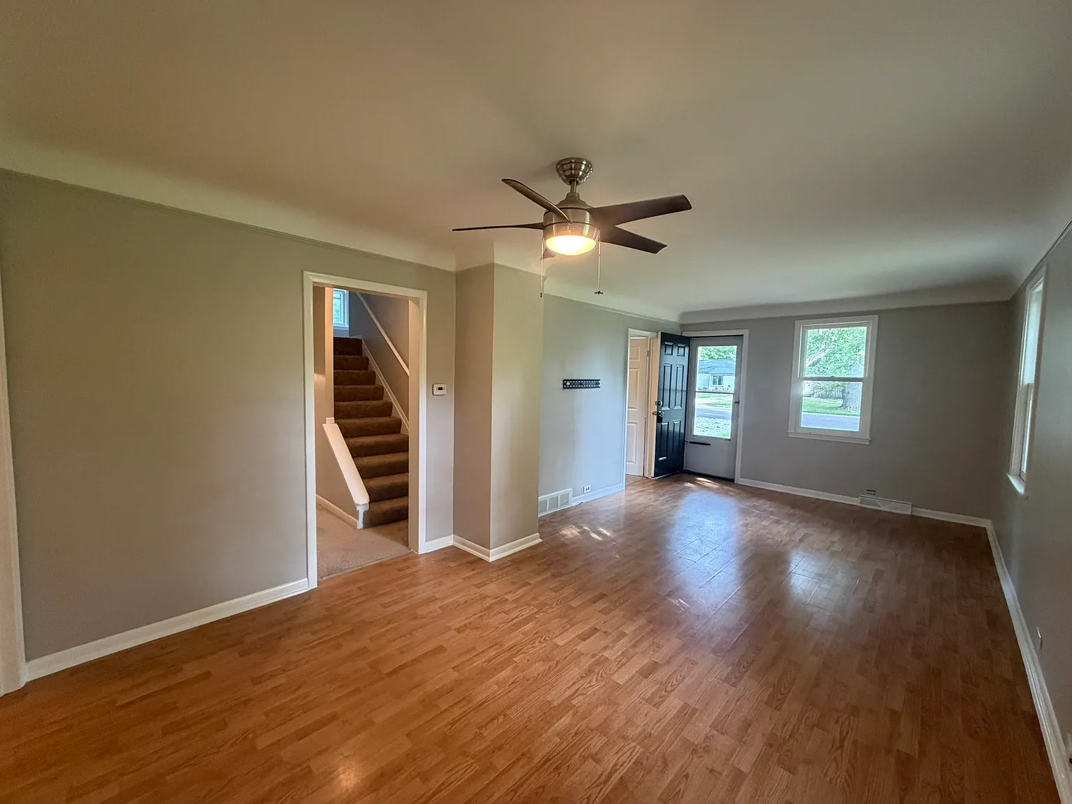 3 bed, 1067 sqft, $1,550 — Photo 4