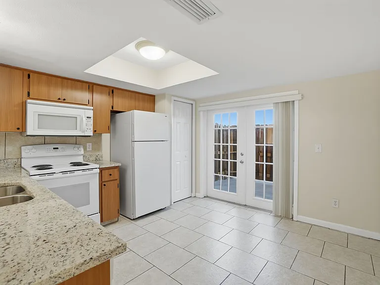 12005 Pepperdine Pl — Photo 6