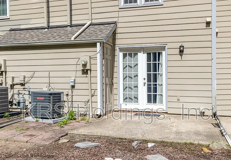 2519 Hitchcock Dr — Photo 13