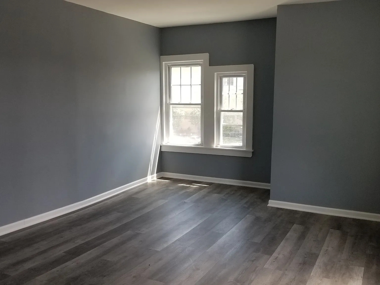 Beautiful 2-Bedroom, 1-Bath Apartment for Rent — Photo 3