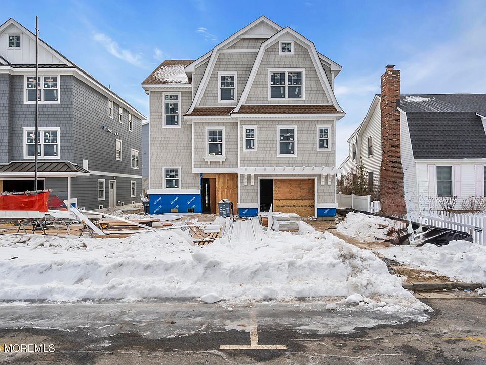 1st image of 202 Central Avenue