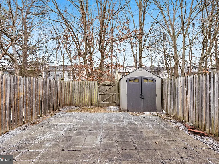 127 Villa Knoll Ct — Photo 23