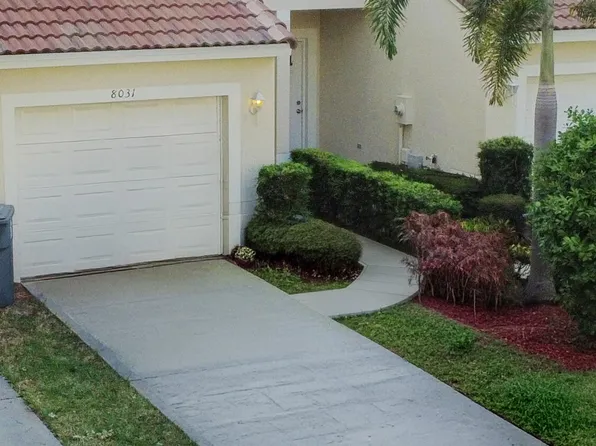 8031 Bellagio Ln, Boynton Beach, FL 33472