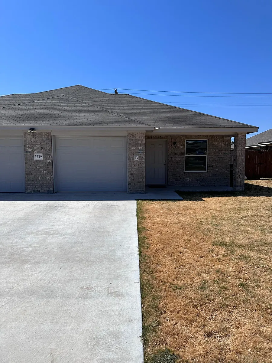 Building Photo - 1239 Liberation Ln #B