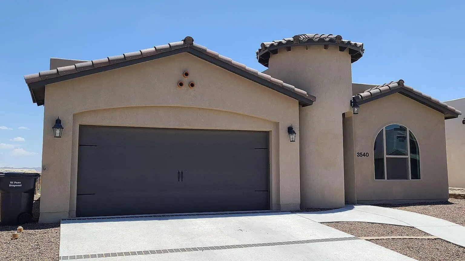 4 bed, 2.0 bath, 1800 sqft, $2,000 — Photo 2