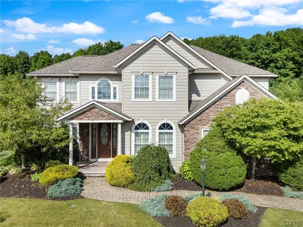 6355 Tulipwood Ln, Jamesville, NY 13078