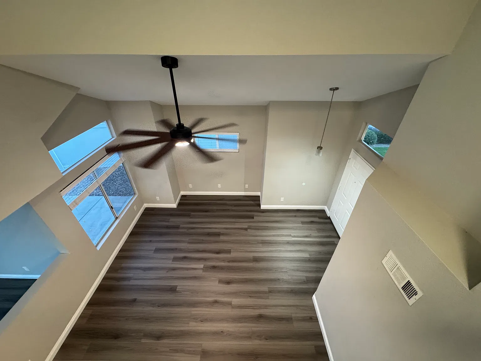 43570 Corte Logrono — Photo 1