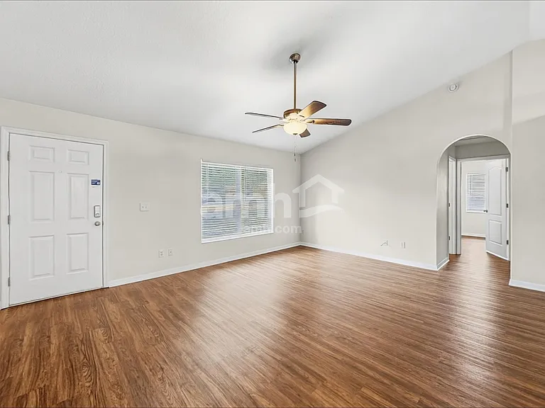 331 Valley Edge Dr — Photo 6