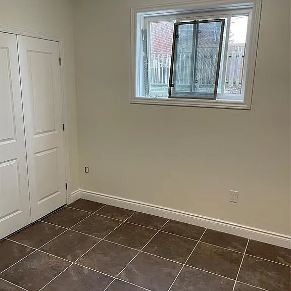 726 Grand Marais Rd E #LOWER — Photo 8