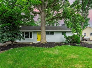 142 Larkmont Dr, Elyria, OH 44035