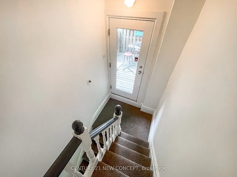 295 Queen St E #2 — Photo 28