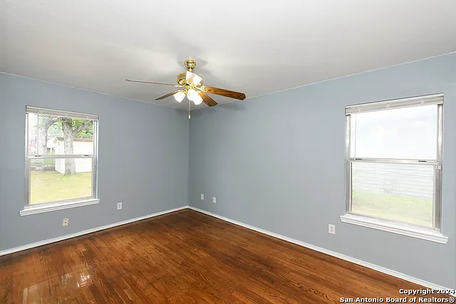 783 Clearview Dr — Photo 18