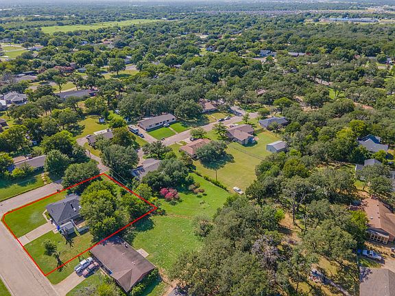 4th image of 1936 Post Oak Dr