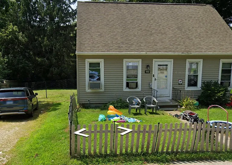 480 N Main St — Photo 1