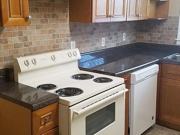 2nd image of 620 N College Dr