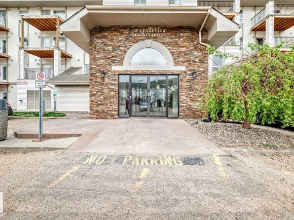 330 Clareview Station Dr NW #1315, Edmonton, AB T5Y 0E6