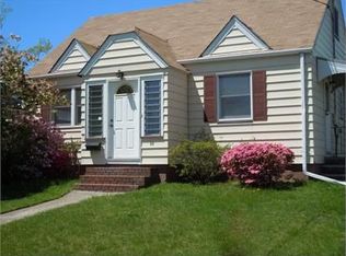 92 Maple Hill Rd, Clifton, NJ 07013