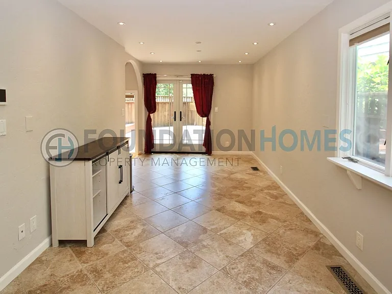 11 Glen Dr — Photo 21