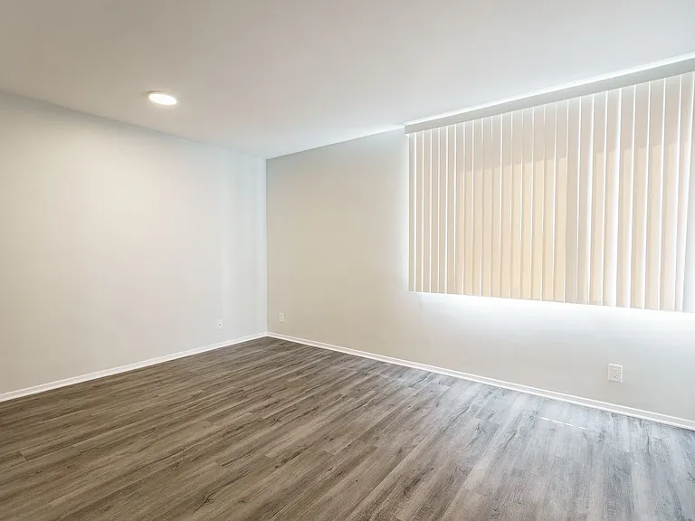 816 S. Bundy Dr — Photo 25