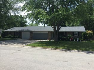 1000 Amberly Trl, Green Bay, WI 54311