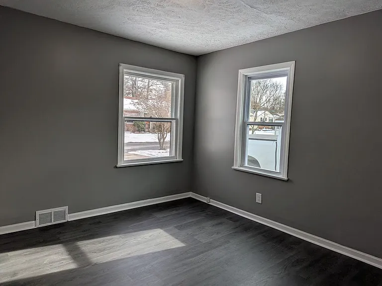 1266 Magnolia Ave — Photo 6