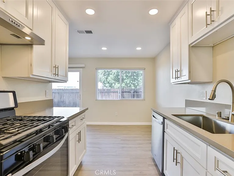2963 Elgin Dr #C — Photo 14