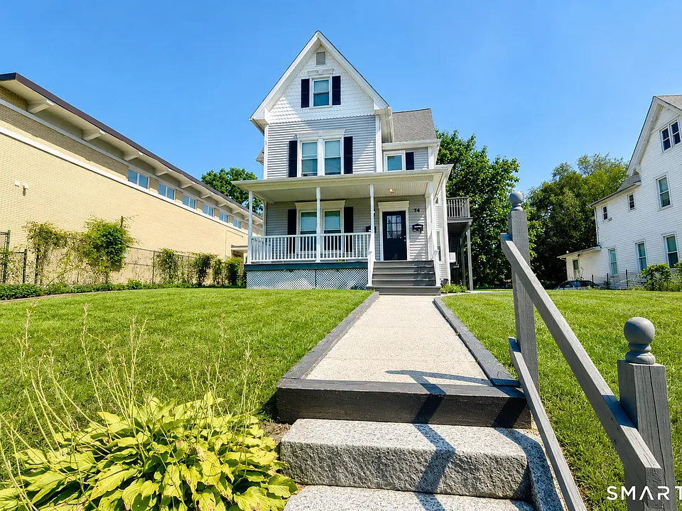 74 Howard Ave