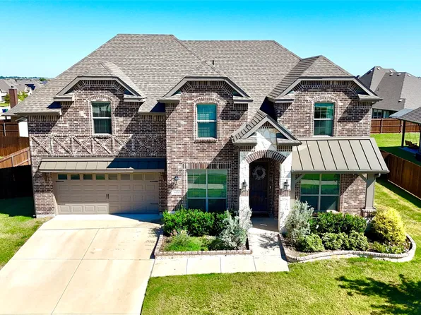 602 Dean Box Dr, Waxahachie, TX 75165