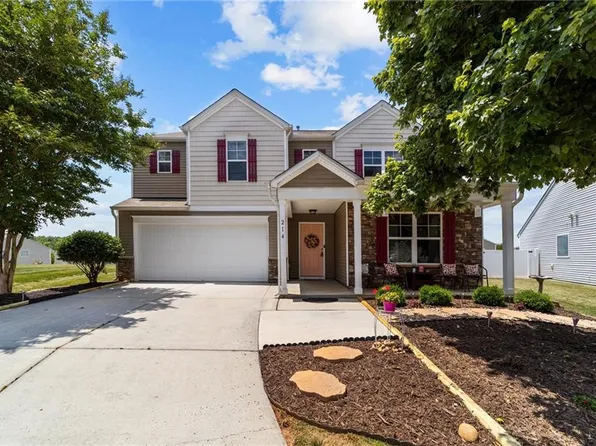 214 Norwood Ct S, Mebane, NC 27302