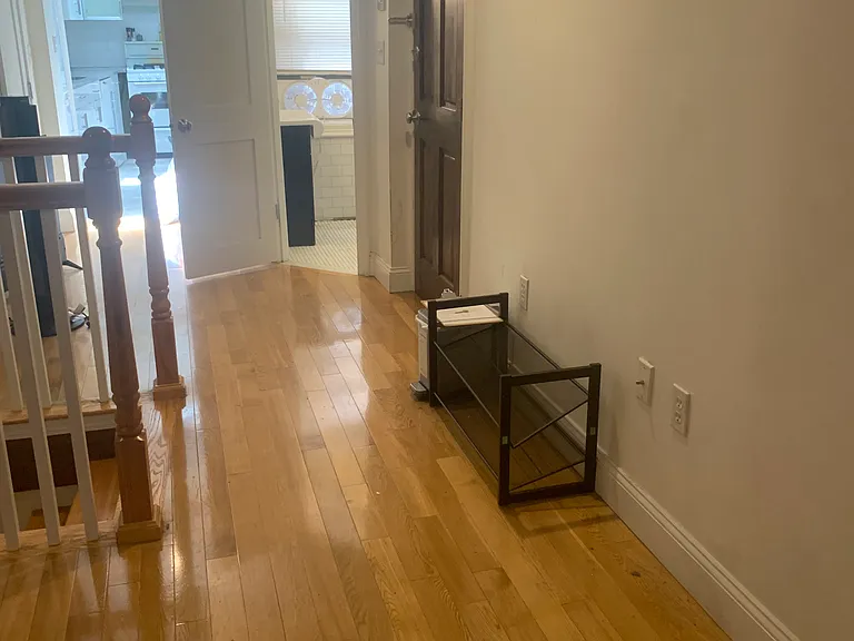10 Wiget St #2 — Photo 25
