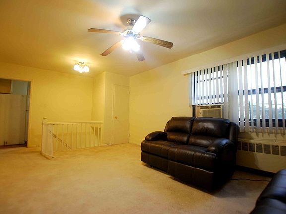 3rd image of 21982 75th Ave #1