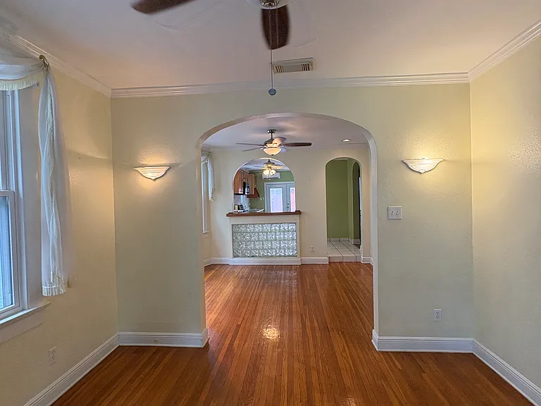 305 City Park Ave #A — Photo 4