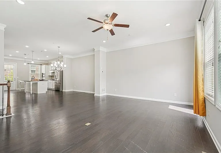 741 Topsail Ln — Photo 11