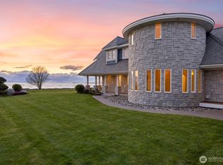 581 Marine Dr, Point Roberts, WA