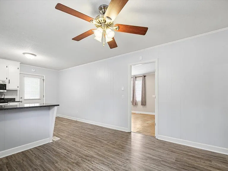 1007 Greenleaf Rd — Photo 11